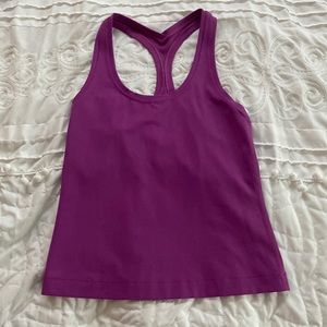 NEVER WORN LULULEMON TANK TOP
